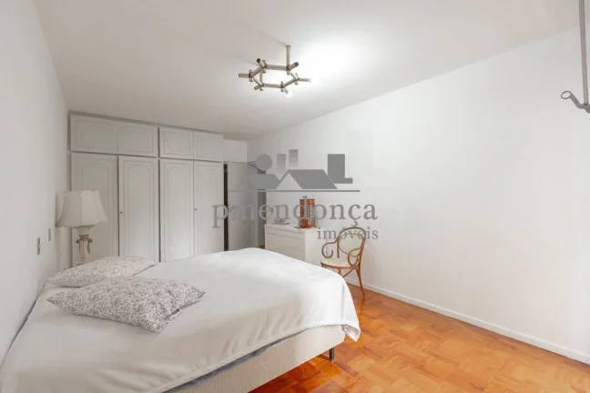 Imagem Apartamento residencial à venda em Higienópolis, 3 quartos e 2 vagas.