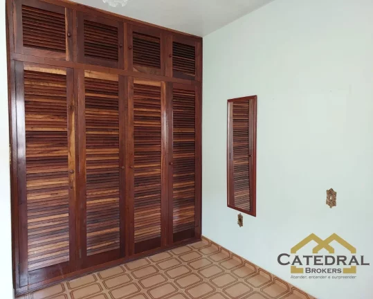 Imagem Casa térrea com 3 dormitórios à Venda por R$660.000,00 no bairro Pacaembu Jundiaí/SP