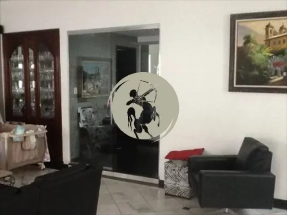 Imagem CASA CINEMATOGRAFICA !! MODERNA E COM FINO ACABAMENTO(MÁRMORE ,VIDROS BLINDEX E ALUMÍNIO), POSSUI ...