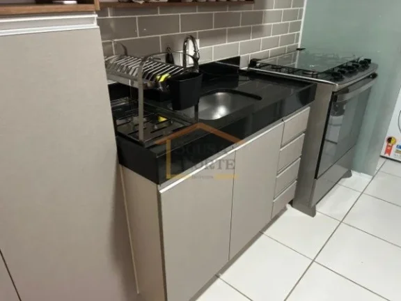 Imagem Apartamento 2 dormitórios, sala, cozinha com armários, área de serviço, banheiro, SEM VAGA DE GA...