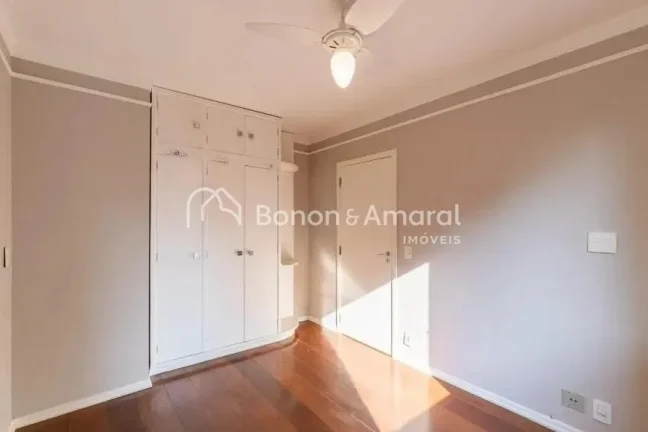 Imagem Viva com conforto, espaço e praticidade em um dos bairros mais valorizados da cidade!
Este amplo ap...