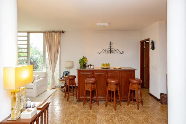 Imagem Casa Sobrado Vila Madalena - 541M², 4 Dorms, 2 Suítes, 5 Vagas, Piscina, Hidromassagem, Lareira, Lavabo.