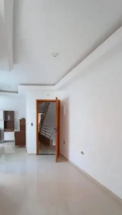 Imagem Lindo Apto com suíte, 1 vaga para locação na Vila Lucinda - Santo André