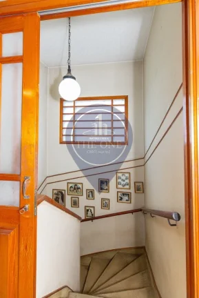 Imagem Casa à venda em Alto de Pinheiros, São Paulo-SP: 4 quartos, 2 suítes, 2 salas, 6 banheiros, 6 vagas, 198m². Venha Conferir!