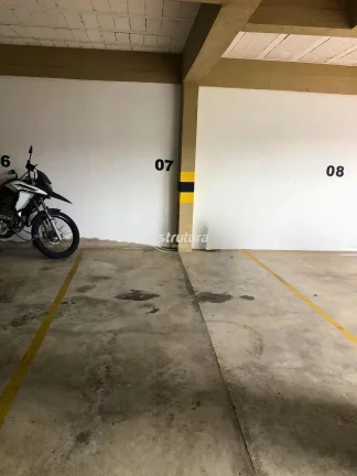 Apartamento 1 dormitório, churrasqueira e box de garagem. Ótima localização, pró