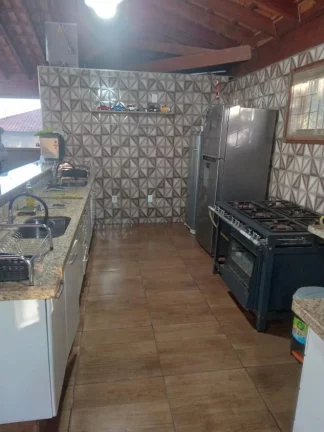 Imagem RANCHO PÉ NA ÁGUA A VENDA EM ADOLFO-SP