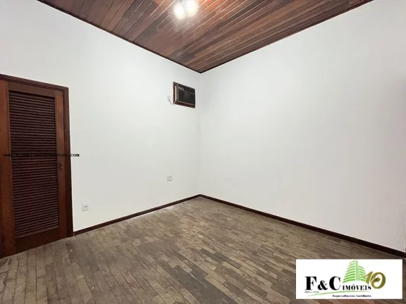Imagem Casa Comercial para Locação em Limeira, Vila Claudia, 2 dormitórios, 1 suíte, 2 banheiros, 2 vagas