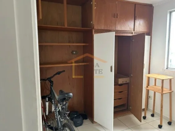 Imagem Apartamento 2 dormitórios, com armários, sala 2 ambientes, banheiro com box, cozinha planejada, á...