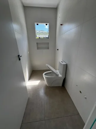 Imagem Sobrado com 2 suítes no Rio Pequeno - Camboriú