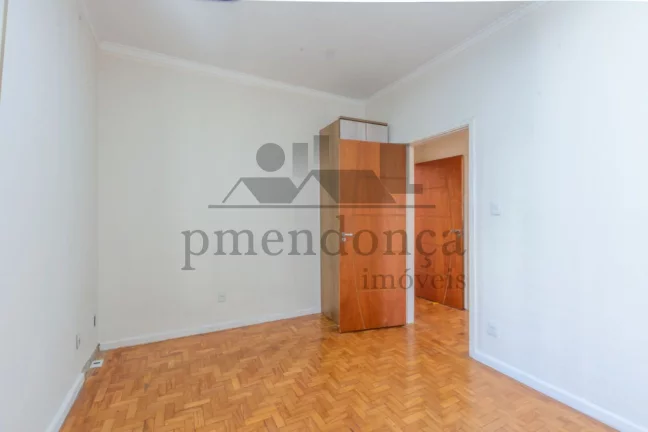 Imagem Apartamento em Higienópolis com 3 quartos (1 suíte) e 2 vagas, 153m².