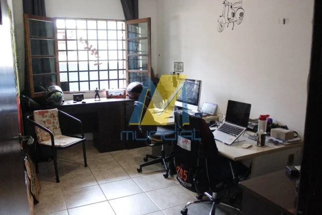Imagem Sobrado amplo, seguro e completo para quem busca conforto definitivo em S.A