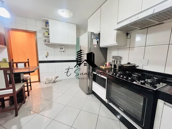 Imagem Casa a Venda 4 Quartos, Suíte e Closet, 4 Vagas Bairro Europa Contagem MG