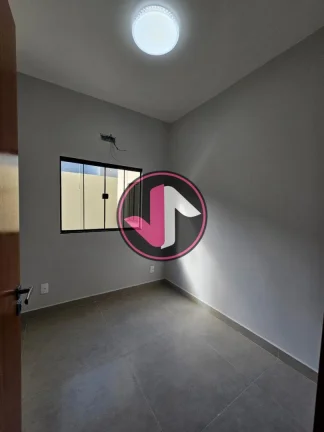 Imagem Excelente oportunidade de adquirir uma casa no Recanto dos Pássaros, em Cuiabá. Com 96 m² de áre...