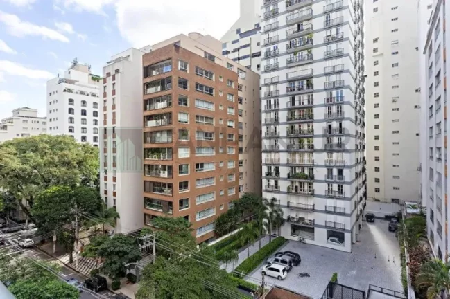 Imagem Apartamento de alto padrão com 4 quartos e 4 vagas no Jardim Paulista, São Paulo-SP - 266m² - Venda ou Locação!