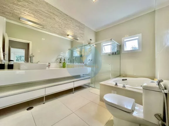 Imagem Casa Alto Padrão a Venda no bairro Granja Viana - Cotia, SP