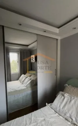 Imagem Apartamento com 2 dormitórios, varanda, cozinha americana, área de serviço, armários na cozinha ...