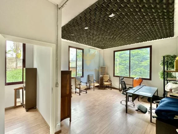 Imagem Sala Comercial a Venda no bairro Granja Viana - Carapicuíba, SP