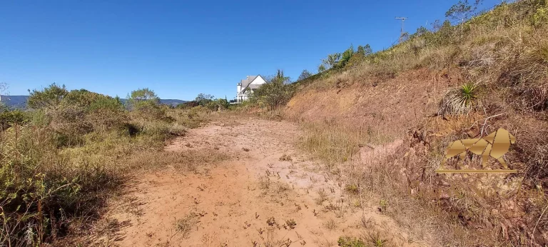 Imagem Belíssimo lote com 8.940m² no Condomínio Pedra do Fogo -Campos do Jordão/SP