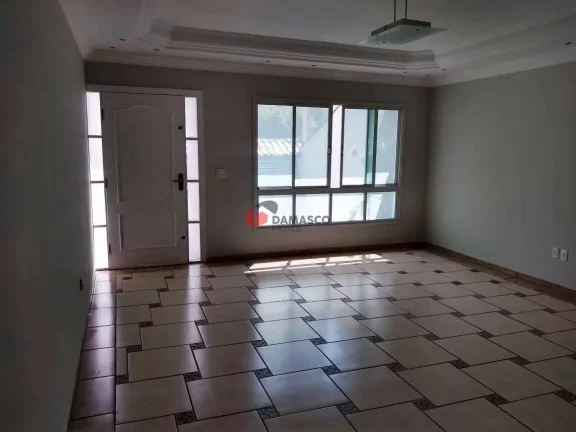 Imagem Sobrado à venda 3 Quartos, 3 Suites, 6 Vagas, 325M², Cerâmica, São Caetano do Sul - SP