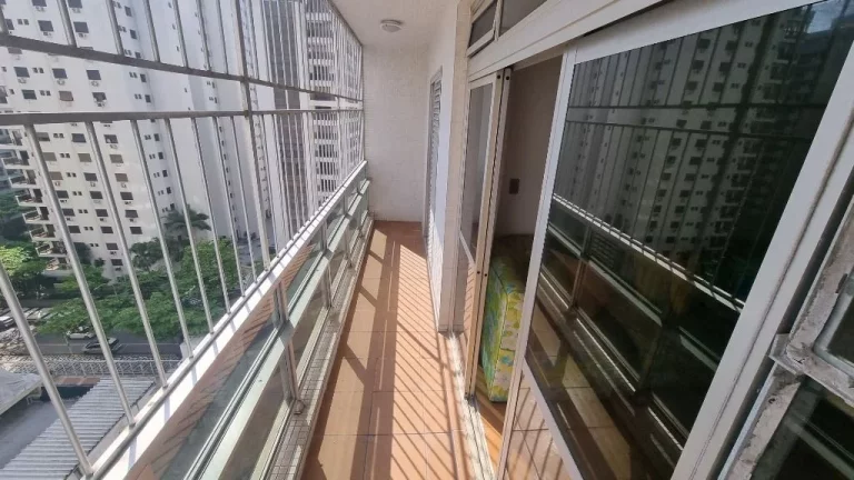 Imagem Apartamento com 3 dormitórios à venda, 140 m² - Pitangueiras - Guarujá/SP