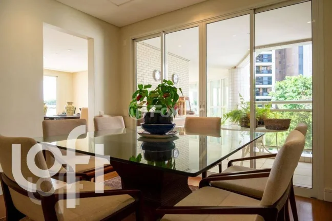 Imagem Apartamento Alto da Lapa - 366M², 4 Dorms, 4 Suítes, 5 Vagas, Varanda.