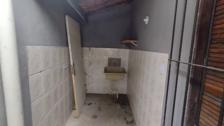 Imagem CASA PARA VENDA E/OU LOCAÇÃO NO BAIRRO INDAIÁ - CARAGUATATUBA