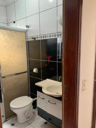 Imagem Vendemos casa de 5 Quartos , 2 Vagas de Garagem,, Quintal,próximo ao metrô em interlagos