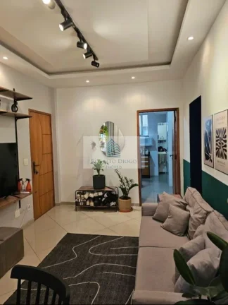 Imagem Imperdível! Apartamento à venda em Icaraí, Niterói-RJ: 3 quartos, 1 suíte, 2 banheiros e 1 vaga de garagem.