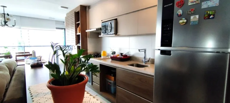 Imagem Apartamento 69M², 2Q, 1 Suíte, 2 Banheiros, Cozinha e Sala Integradas, Varanda, Face Norte, Academia, Piscina, Churrasqueira, Salão de Festas e Jogos.