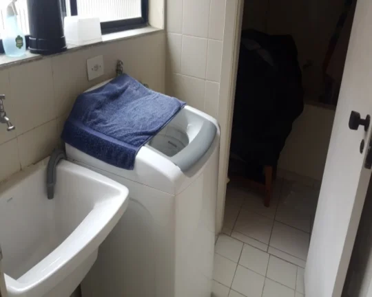 Imagem Cobertura a venda na Enseada com piscina privativa