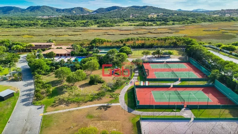 Imagem Exclusividade e Sofisticação em Búzios – Casa de 4 Suítes à Venda no Condomínio Jardim do Lago