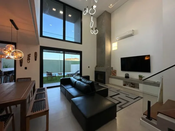 Imagem Casa em Condominio 4 Dormitórios - Bairro xangri-la