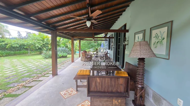 Imagem Casa à venda, 226 m² por R$ 1.250.000,00 - Bom Retiro - Teresópolis/RJ