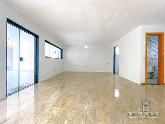 Imagem Casa à venda, 234 m² por R$ 800.000,00 - Albuquerque - Teresópolis/RJ