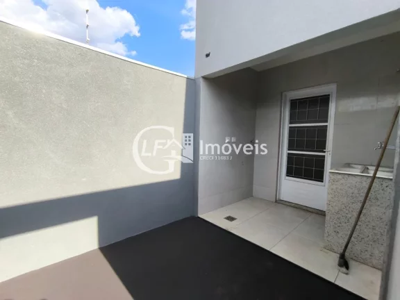 Imagem Imperdível oportunidade de adquirir uma casa com 3 quartos, 1 suíte, 2 salas, 1 banheiro e 2 vagas de garagem no Jardim Montevidéu, Campo Grande-MS!