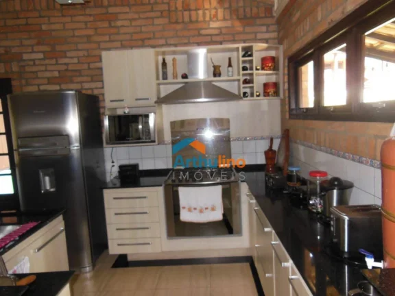 Imagem Chácara 2.200m² com 2 dormitórios 1 suíte, 5 vagas à venda por R$ 900.000 - Recreio Primavera - Itapecerica da Serra/SP