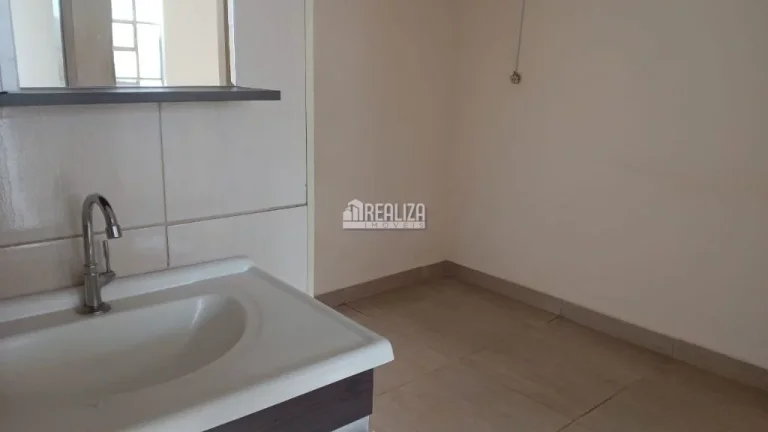 Imagem Casa à venda no Núcleo Residencial Tutunas, Uberaba - Excelente oportunidade!
