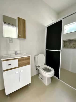 Imagem Casa com 3 dormitórios sendo 1 suíte e 2 vagas de garagem em Brusque