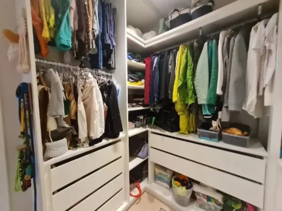 Imagem Espetacular Casa em Condomínio à Venda em Sorocaba-SP, na Vila Haro: 3 quartos, 3 suítes, 3 salas, 4 banheiros, 5 vagas, 226m².