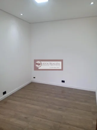 Imagem Vendo Casa em Ótima localização, Próximo a Estação Grajaú da CPTM, Casa Com 3 Dormitórios, Sala, Cozinha, Banheiro, Área de Serviço, 2 Vagas de Garagem, Casa Subsolo contem 1 Dormitório grande, Cozinha americana, Lavanderia, Valor R$ 680 Mil