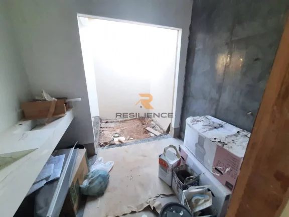 Imagem Casa maravilhosa com 03 quartos sendo 02 suítes em condomínio fechado !!