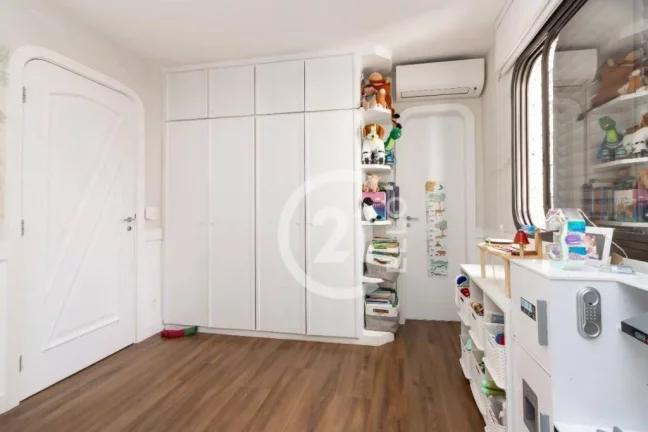 Imagem Moema nobre, 3 suítes, 168m²