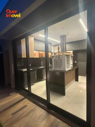 Imagem Casa em Condomínio de Luxo em Ribeirão Preto-SP, Bairro Terras de Florença: 3 Quartos, 3 Suítes, 5 Banheiros, 4 Vagas - 174,52 m².