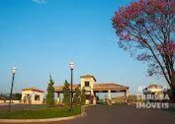Imagem Terreno á venda com 840 m2 no Condomínio Campos de Santo Antônio II com infraestrutura completa em Itu SP