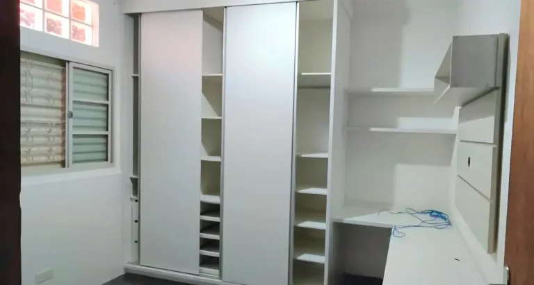 Imagem Casa com 3 dormitórios à venda, 96 m² por R$ 370.000,00 - Conjunto Residencial Galo Branco - São José dos Campos/SP