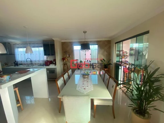 Imagem Casa com 4 dormitórios à venda, 204 m² por R$ 1.190.000,00 - Vila Sao Pedro - São Pedro da Aldeia/RJ