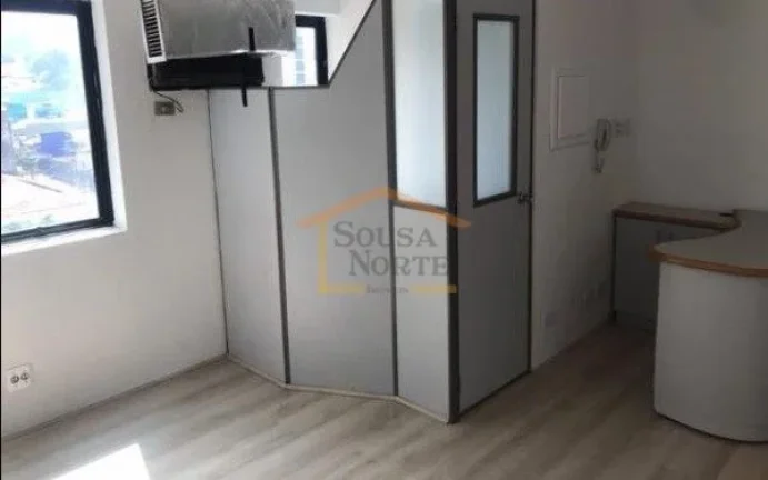Imagem Sala Comercial, 33m² de área útil, equipada com móveis, ar condicionado, copa, pintura nova, pis...