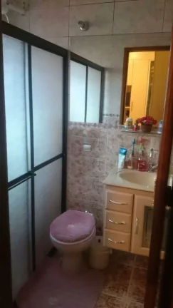 Imagem Sobrado com 3 Quartos e 4 banheiros 3 vagas à Venda, 211 m² por R$ 780.000