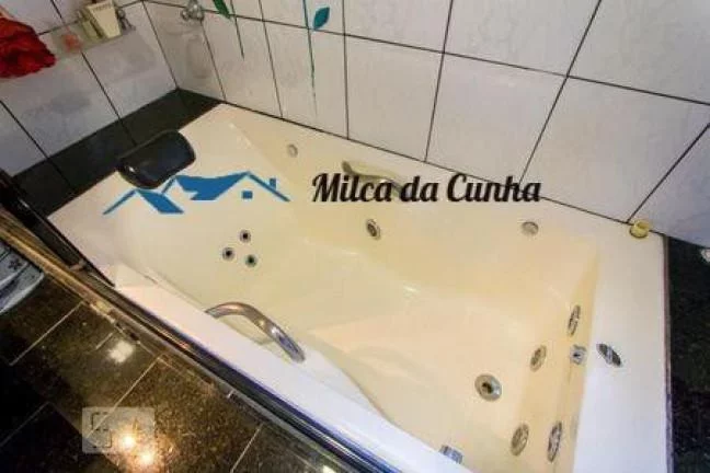 Imagem Sobrado à Venda com 3 dormitórios, 3 vagas, 207m² Construção, Jd Stella, Santo André