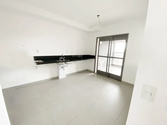 Imagem Apartamento 166M², 3Q, 3 Suítes, 4 Banheiros, 1 Lavabo, Academia, Piscina Adulto e Infantil, Churrasqueira, Salão de Festas e Jogos, Playground.